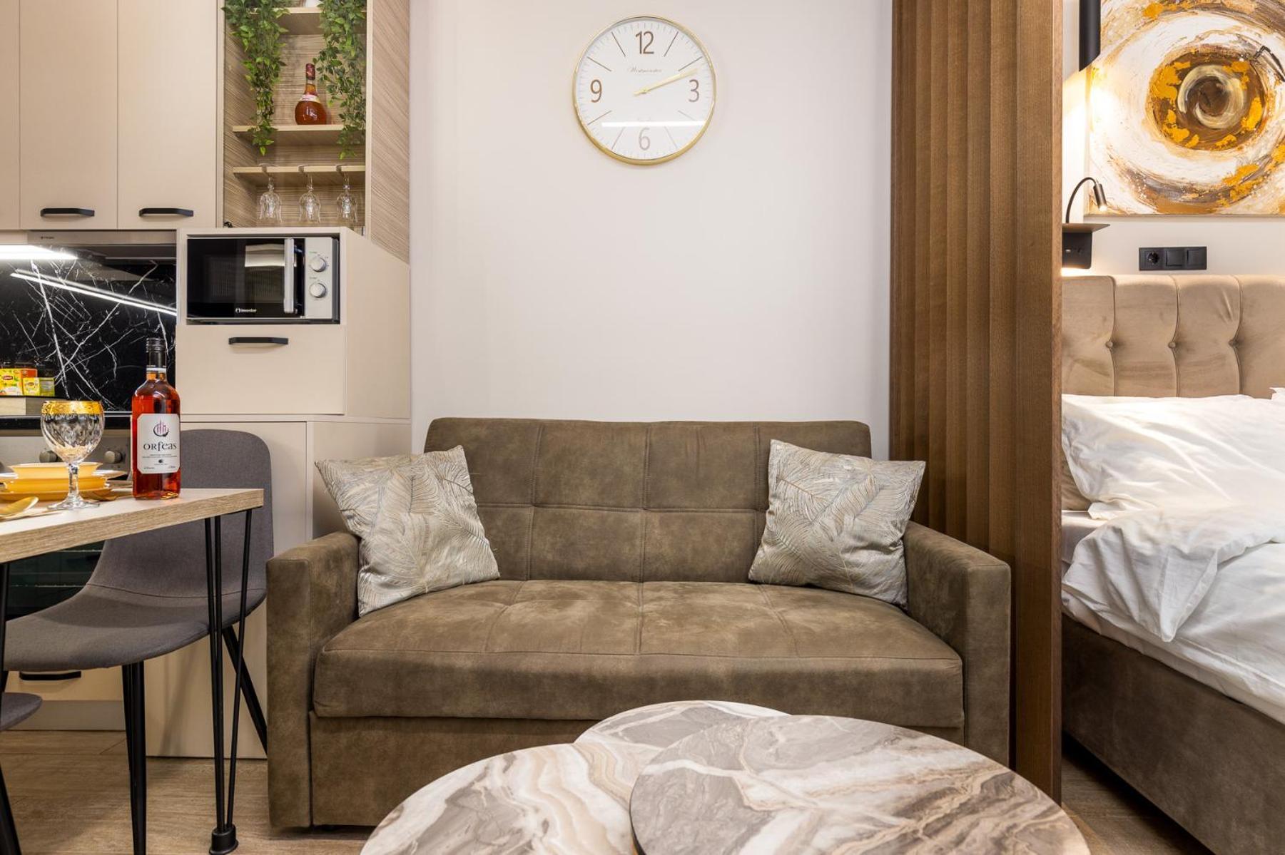 Cozy Downtown Apartment Ксанти Екстериор снимка